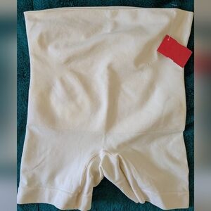 Shapermint Essentials High-Waisted Shaper Shorts  Size M